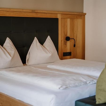 Hotel Weingut Klosterhof كالدورا المظهر الخارجي الصورة