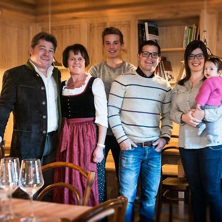 Hotel Weingut Klosterhof كالدورا المظهر الخارجي الصورة