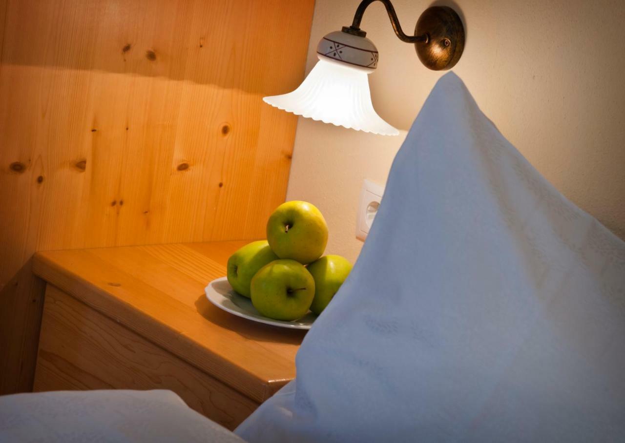 Hotel Weingut Klosterhof كالدورا المظهر الخارجي الصورة