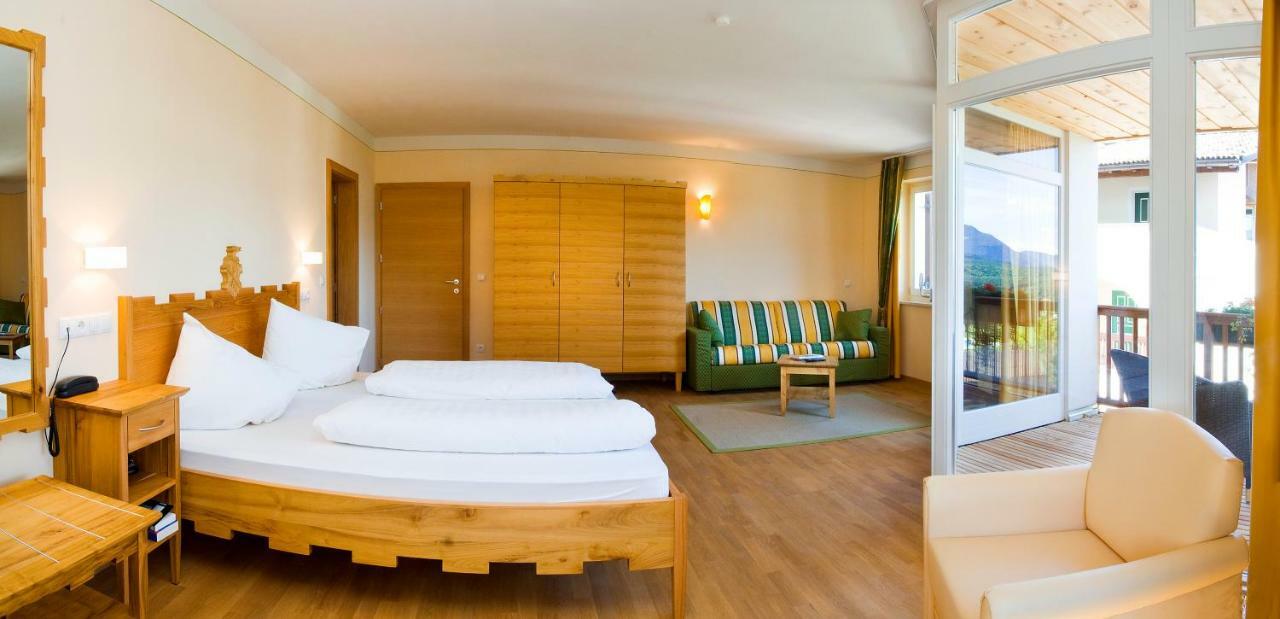 Hotel Weingut Klosterhof كالدورا المظهر الخارجي الصورة